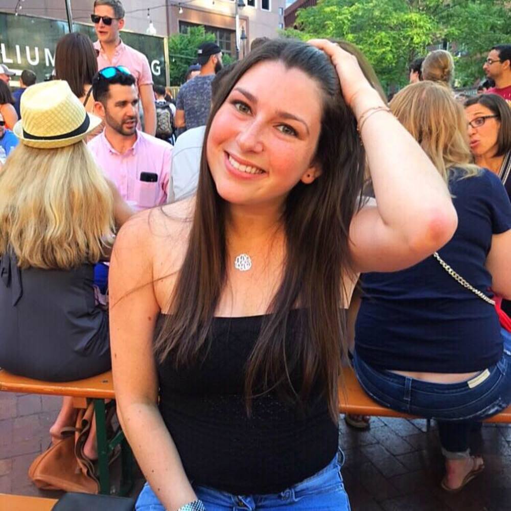 Meet your Posher, Lexi